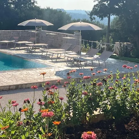 아파트호텔 'la Quercia' 치스테르니노